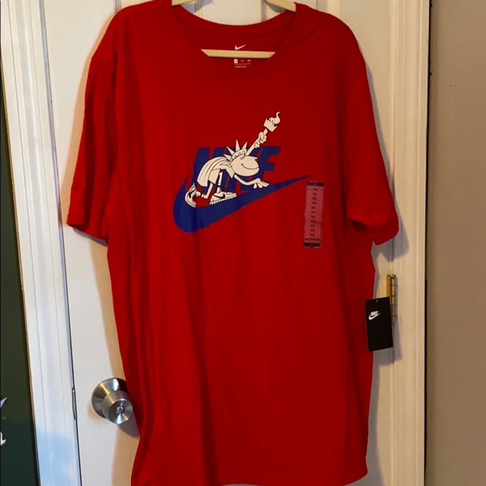 NWT NIKE NY TEE